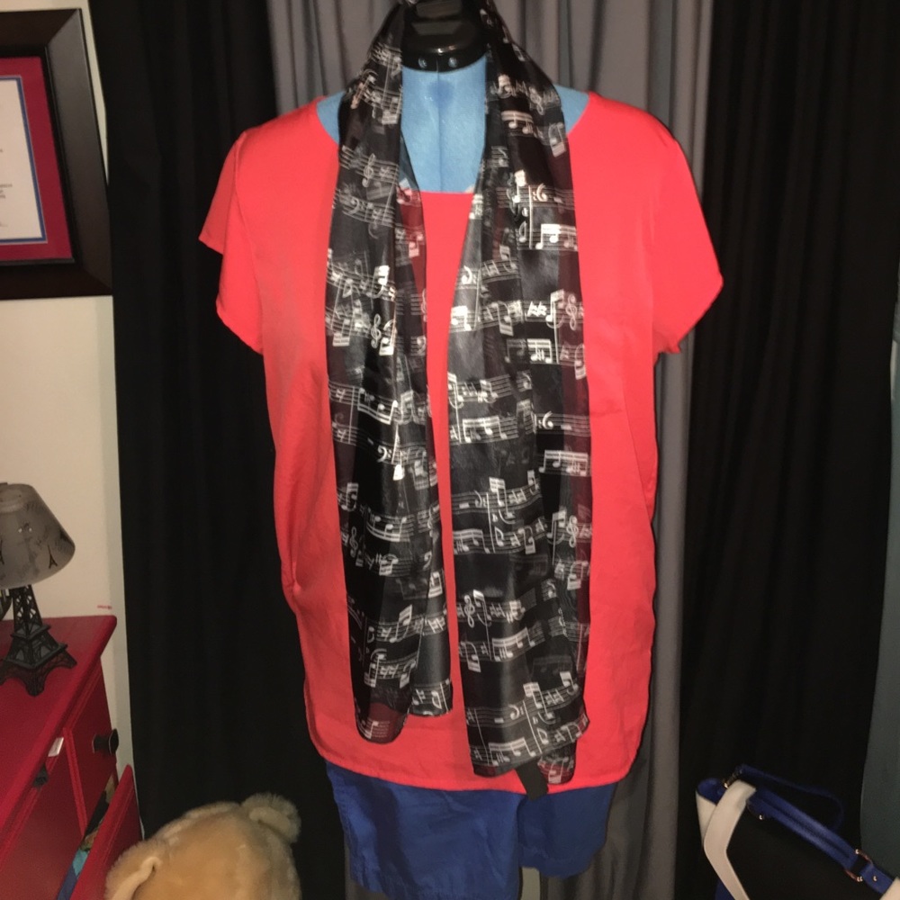 New music note scarf