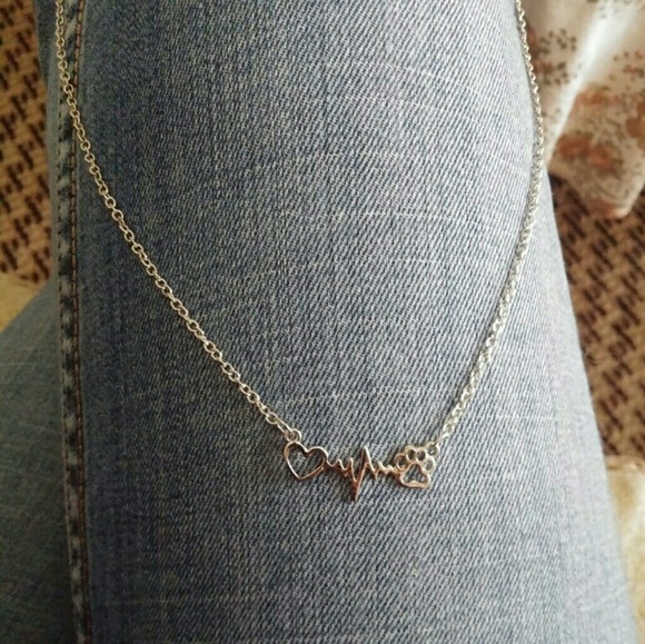 NWOT Pet Necklace - Picture 3 of 4