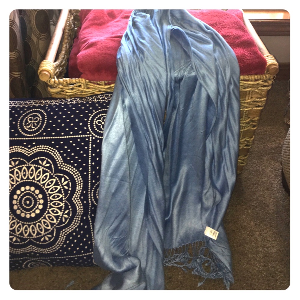 Charming Charlie blue pashmina scarf