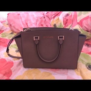 Cross body bag