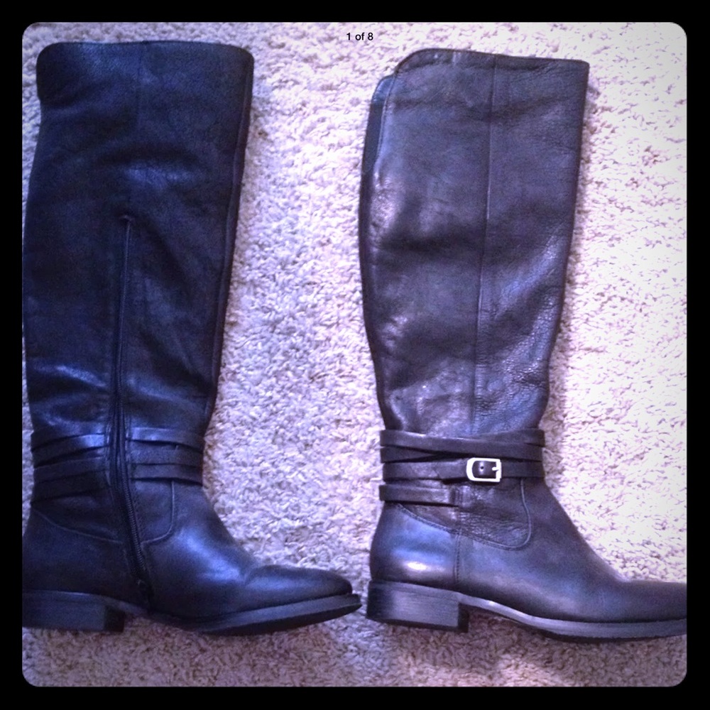 Black leather Vince Camuto tall riding boots