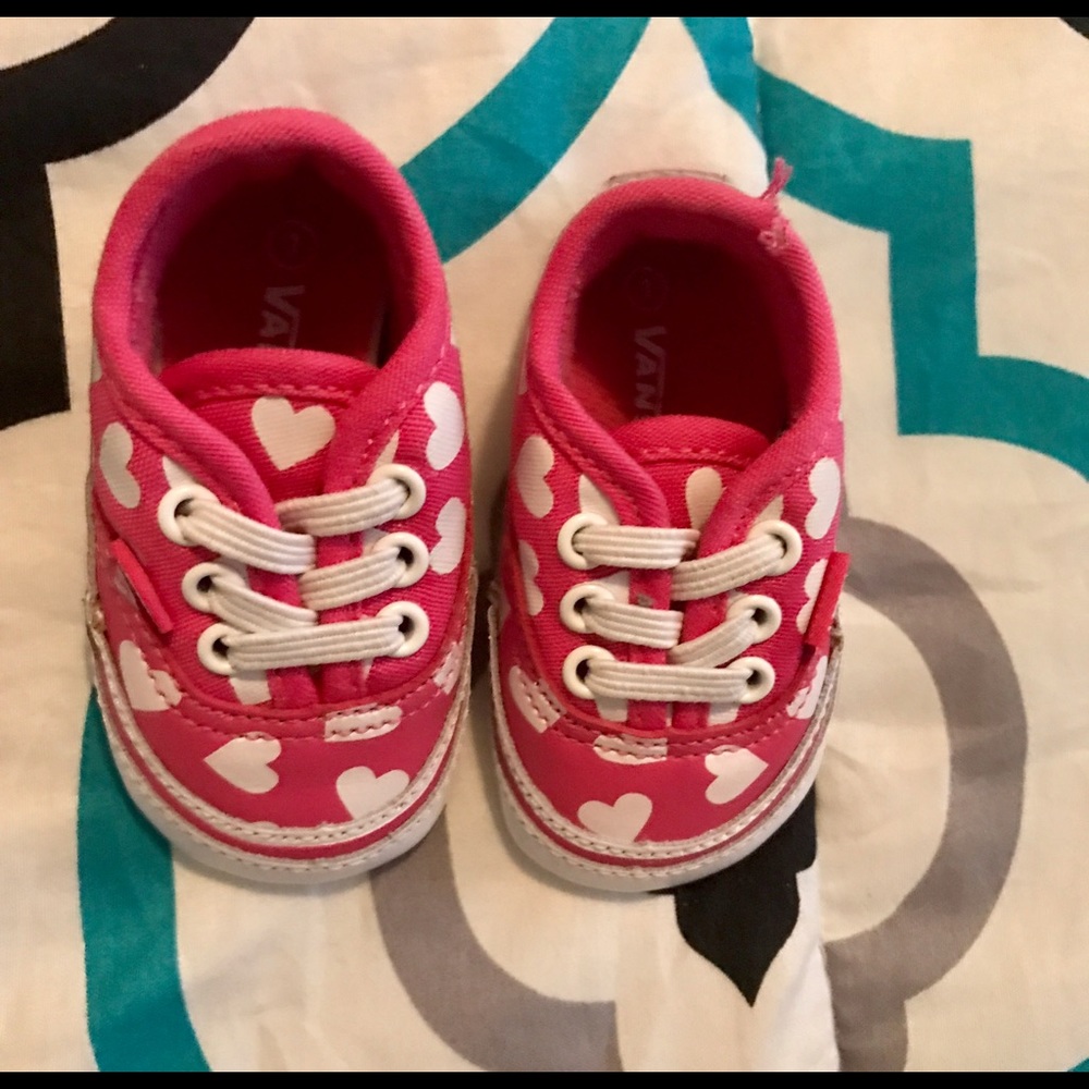 Baby girl heart vans - Picture 4 of 4