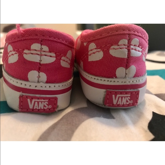 Baby girl heart vans - Picture 2 of 4