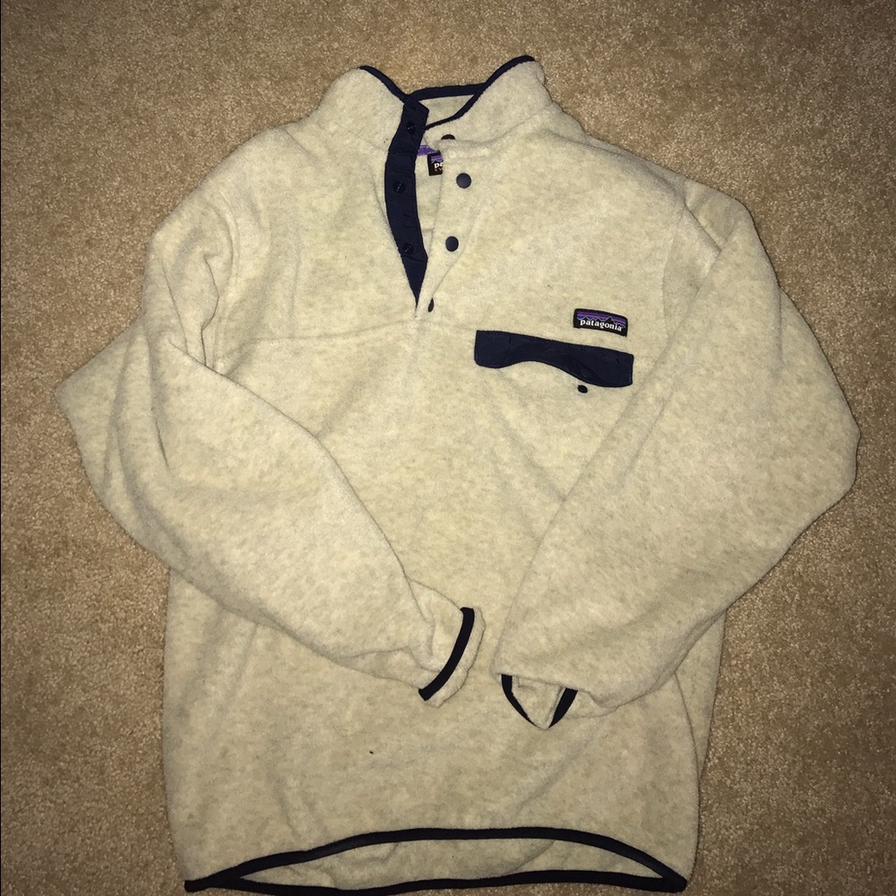 xs patagonia button up