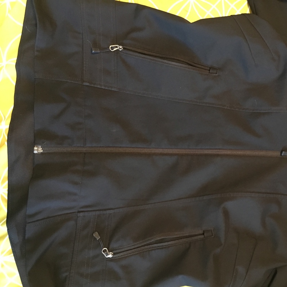 North Face waterproof spring jacket - Picture 3 of 4