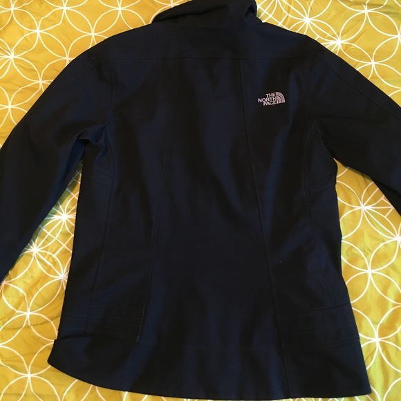 North Face waterproof spring jacket - Picture 4 of 4