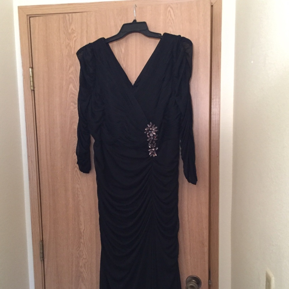 Adrianna Papell black dress