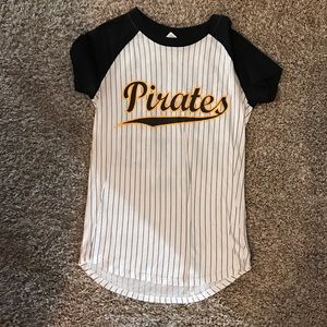 PINK Pittsburgh Pirates tee