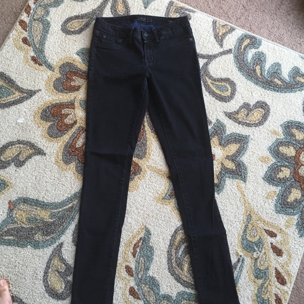 Black Skinny Jeans/Jeggings