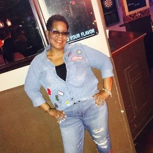 Meet your Posher, Alisa