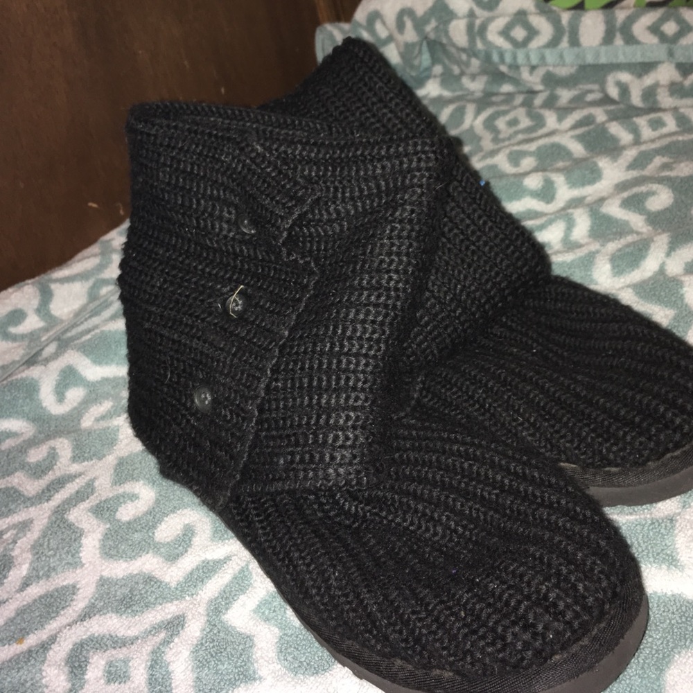 Knit black uggs
