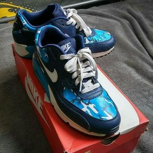 Nike Air Max 90 Print Sneakers