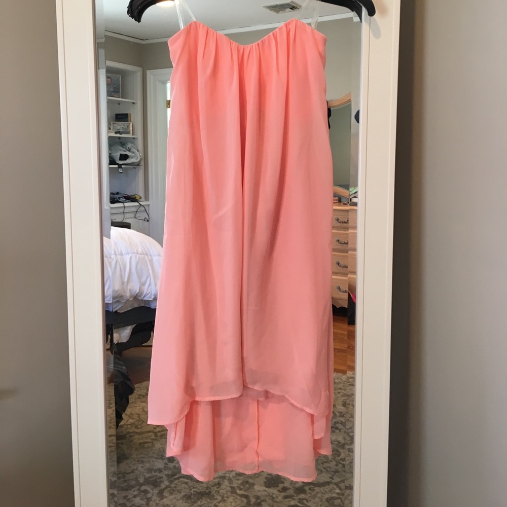 Strapless dress with cut out and tie in back