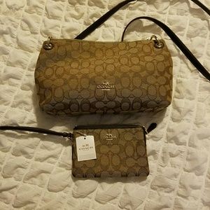 COACH PURSE AND WRISTLET..MATCHING SET, BRAND NEW!