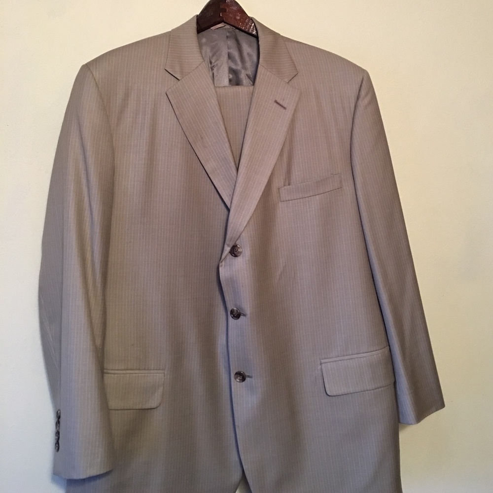 Men's custom suit by Tom James