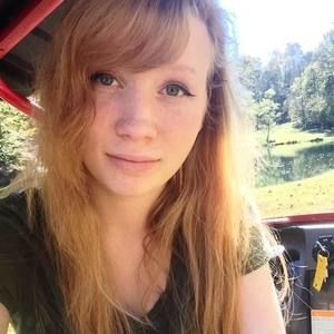 Meet your Posher, Abby