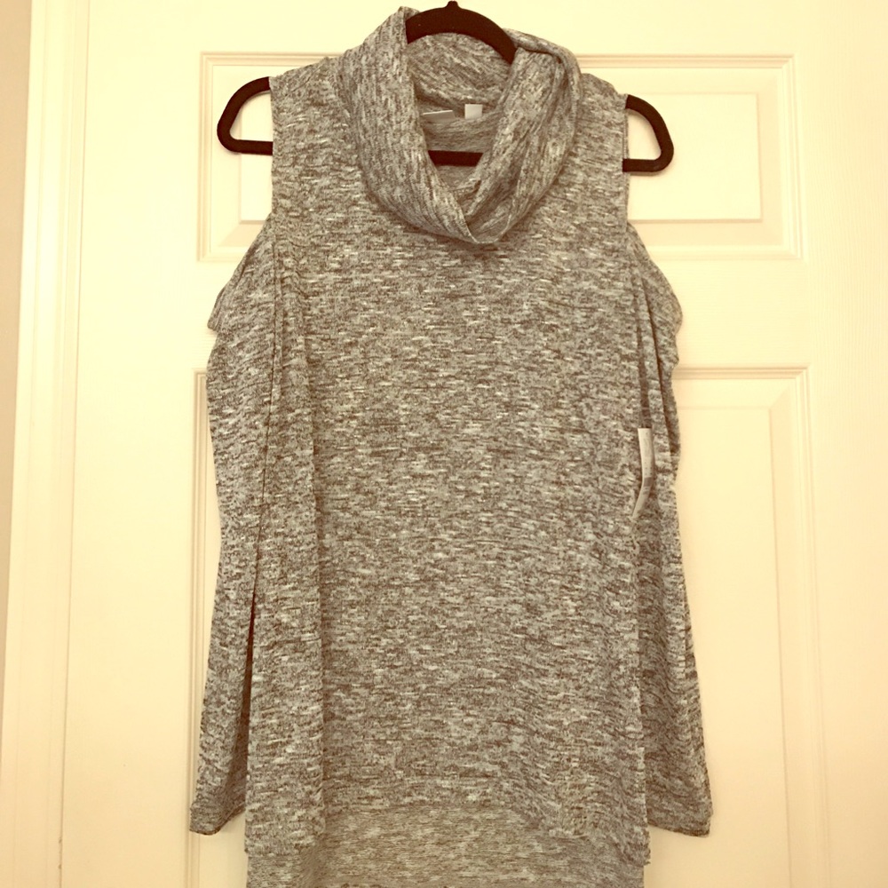 NWT Cold shoulder, cowl neck tunic! - plus