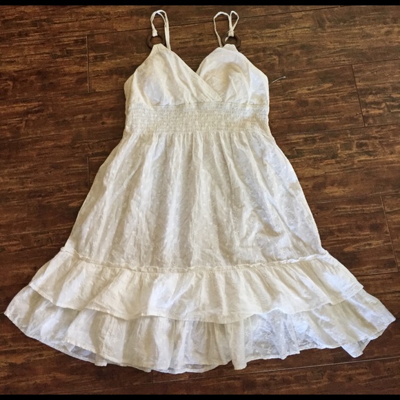 📍SOLD📍L.e.i. Eyelet Dress - Picture 2 of 8