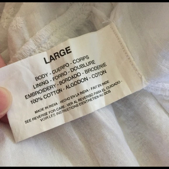 📍SOLD📍L.e.i. Eyelet Dress - Picture 5 of 8