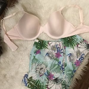 GAP body favorite t shirt bra