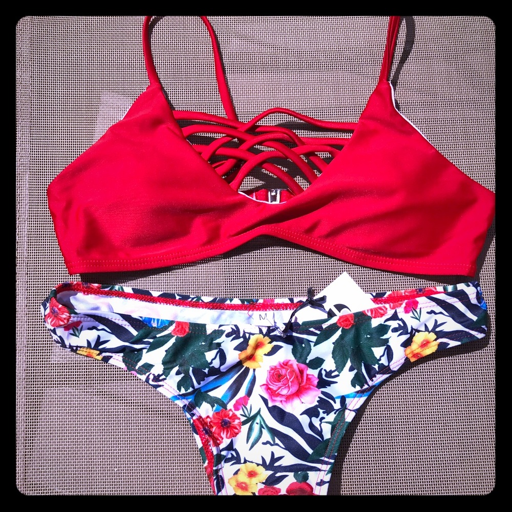 🚫SOLD🚫 BNWT boutique brand bikini - size medium