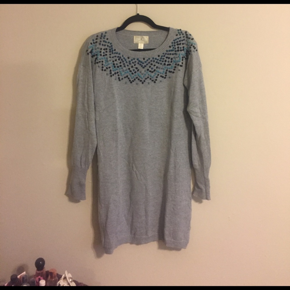 Tunic sweater/Sweater dress. Grey, blue pattern.
