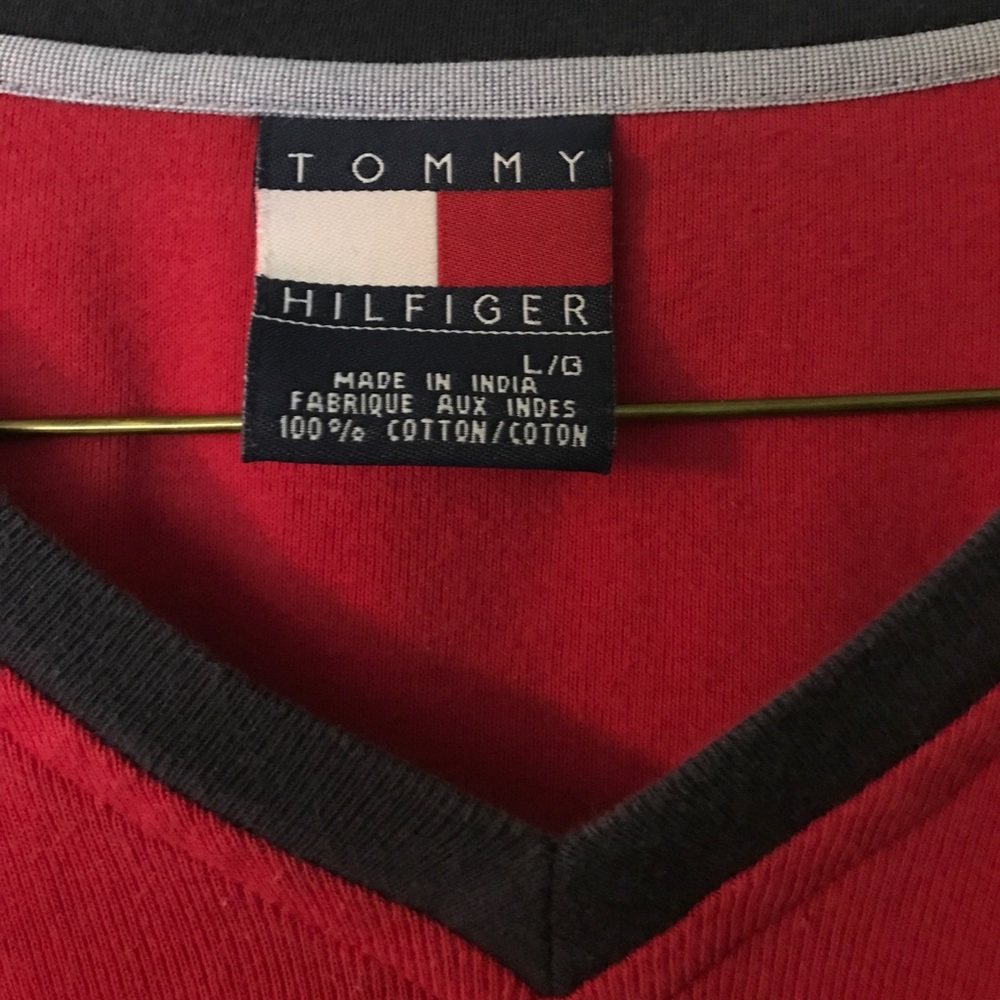 Red Tommy Hilfiger Sweater - Picture 3 of 3