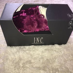 I•N•C Slippers/ NEW/ size:9