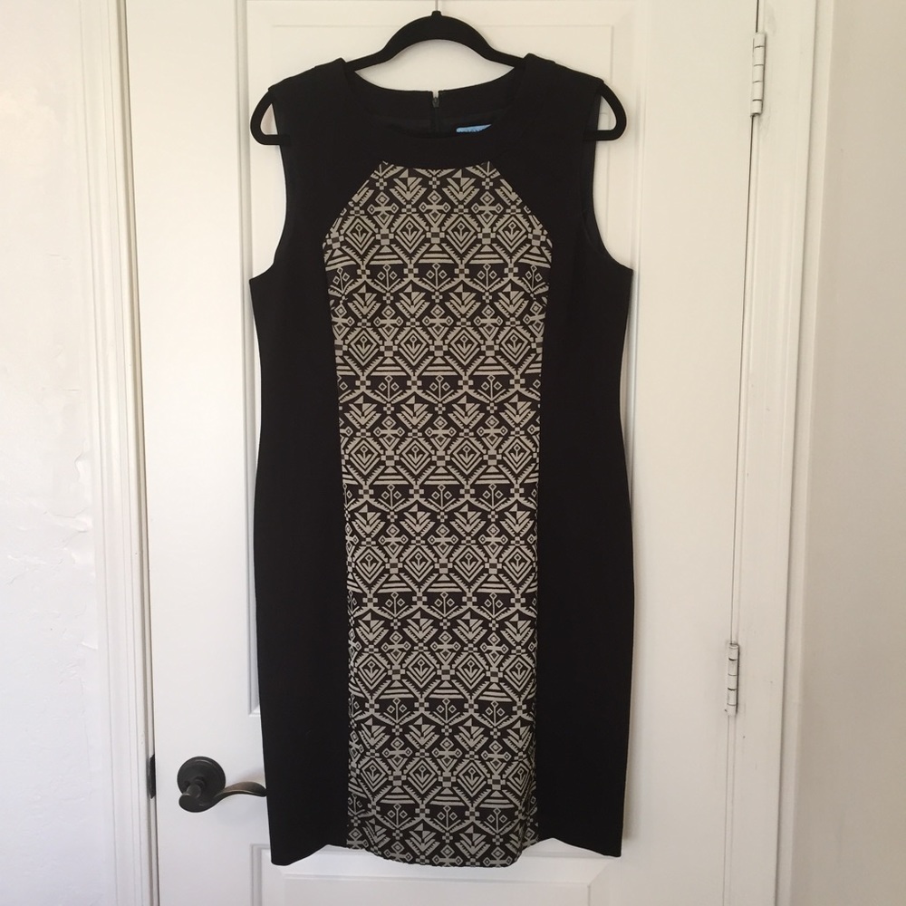 Very flattering color block dress