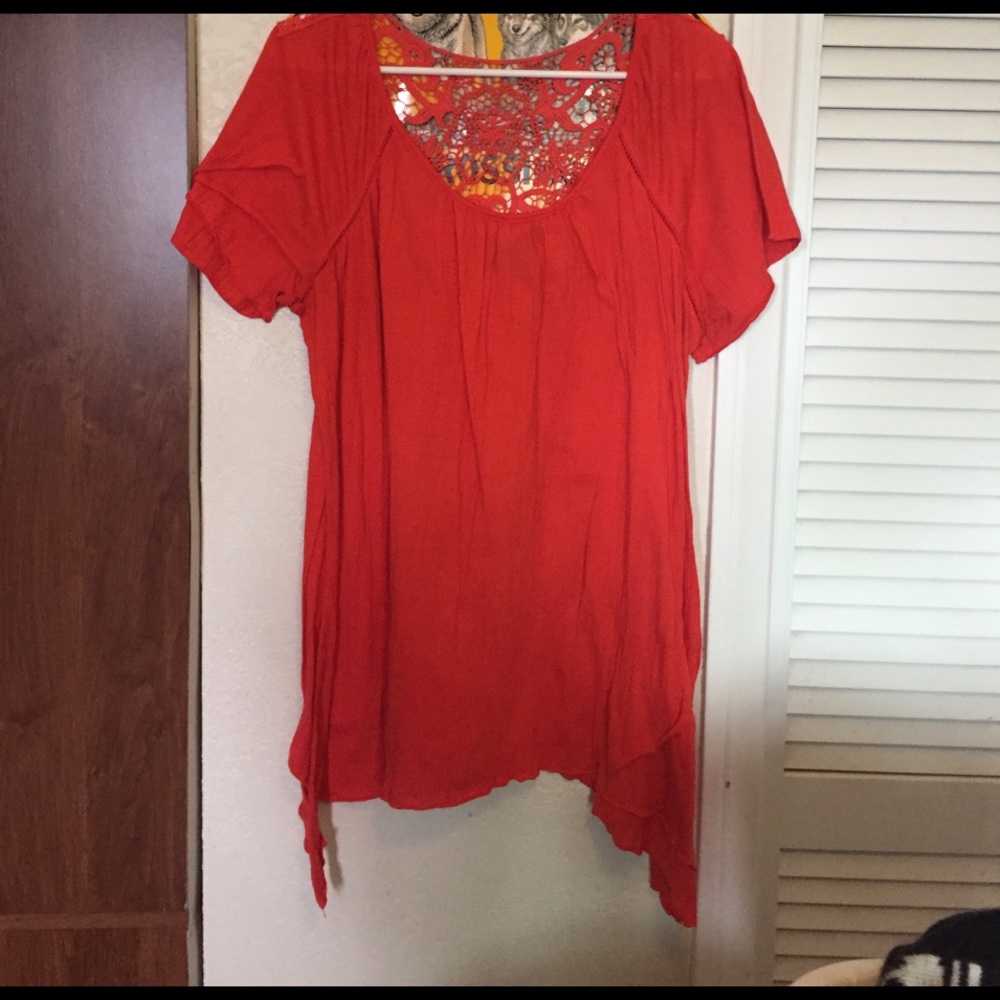 Orange t shirt