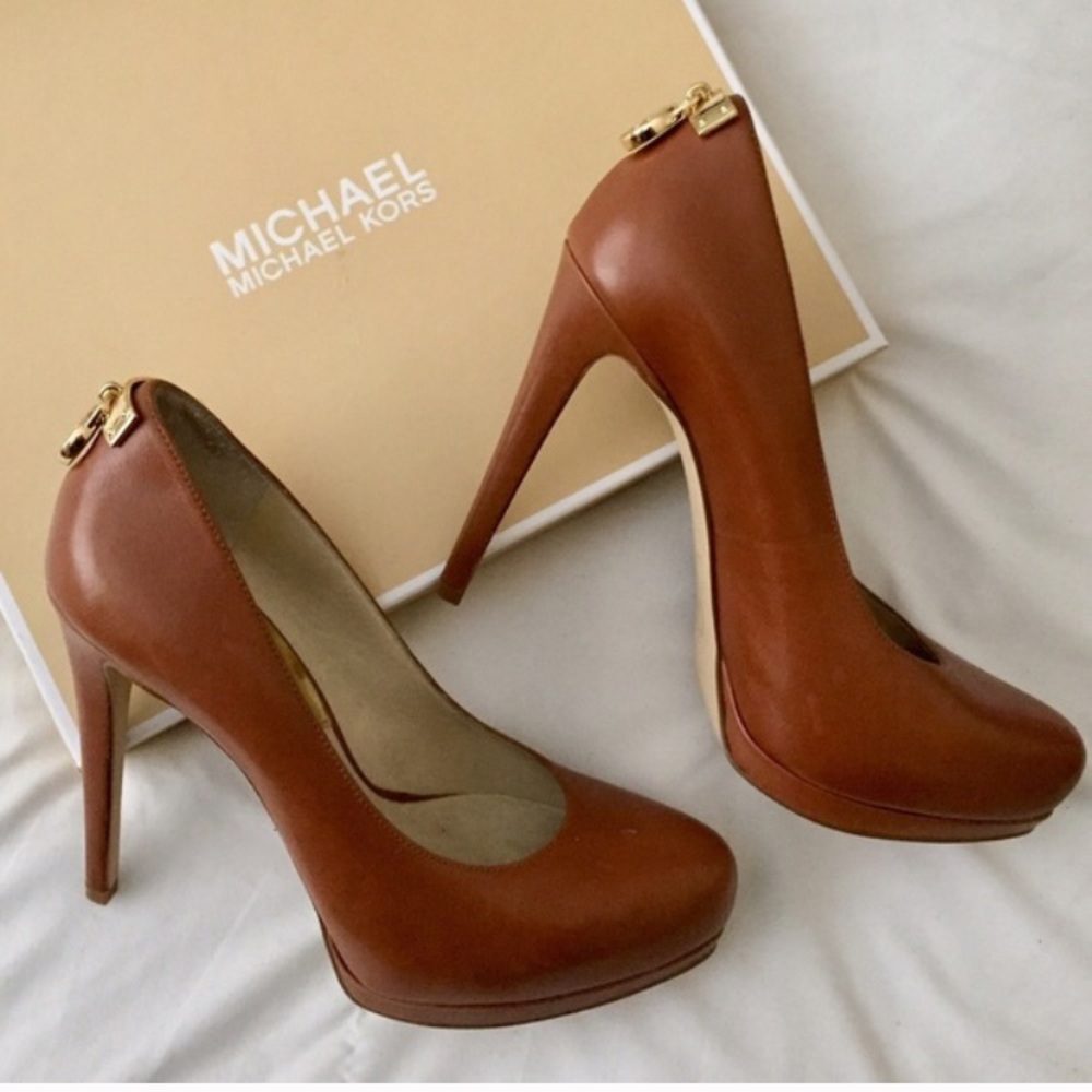 NIB Kors Hamilton Pumps