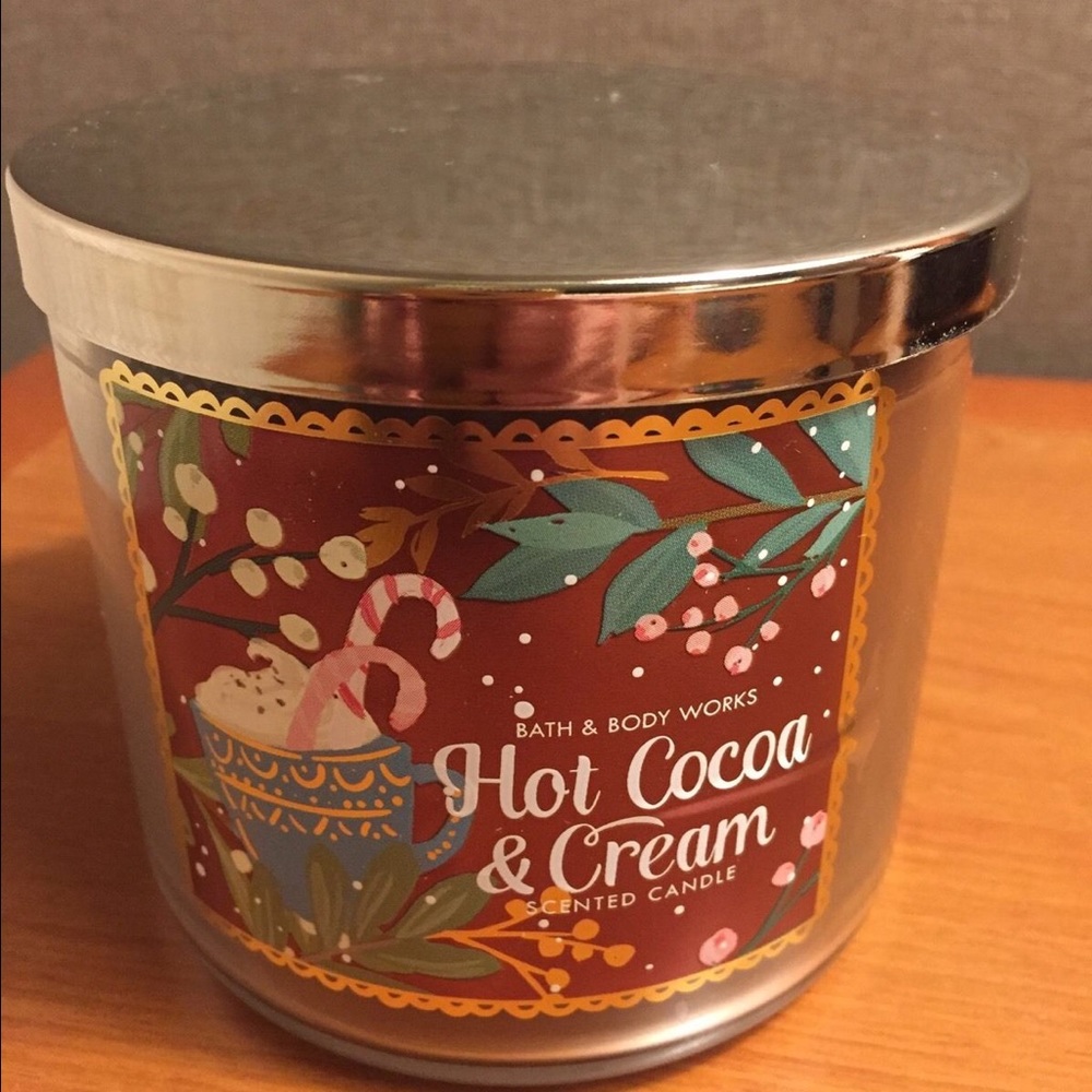 Bath Body Works 3 wick candle BRAND NEW