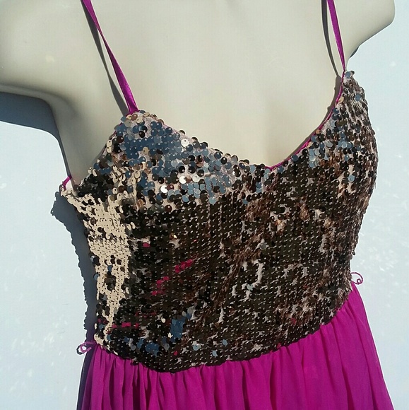 FUSCHIA & GOLD SEQUENCE DRESS 7/8 - Picture 5 of 5