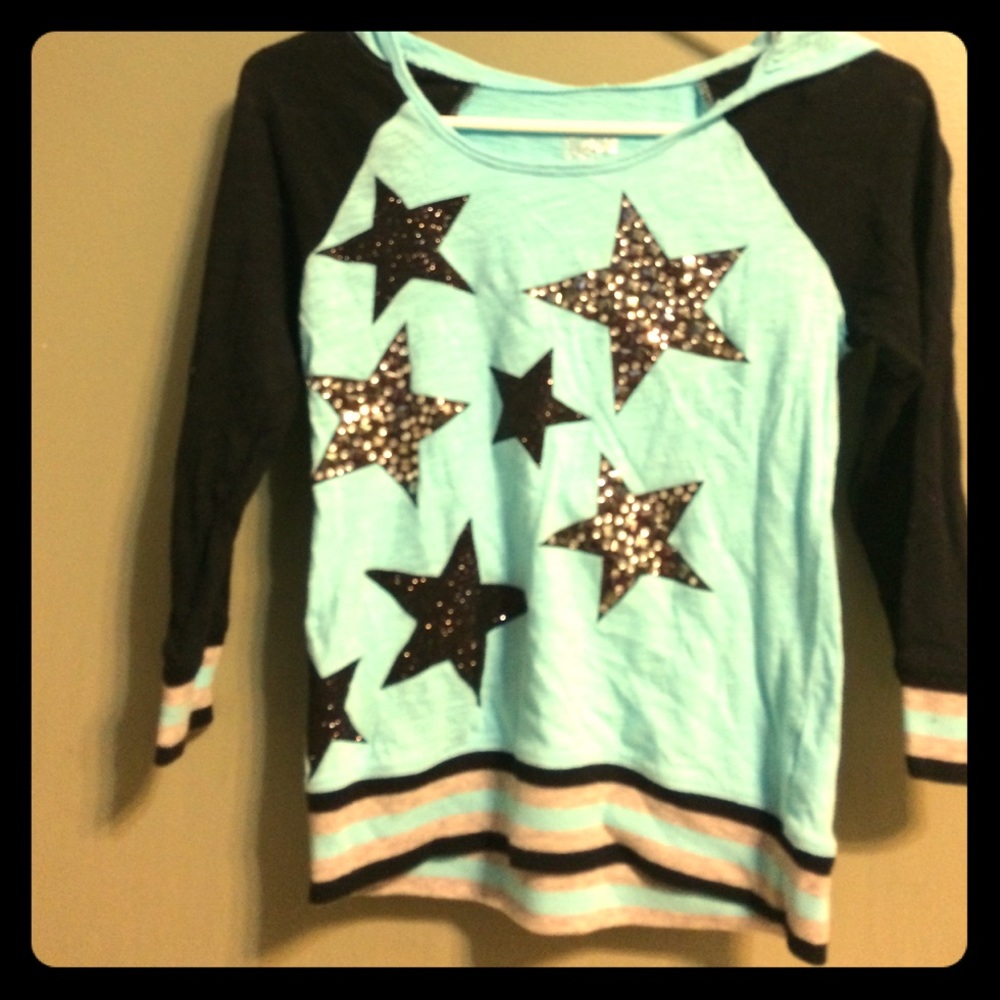 Long sleeved tee