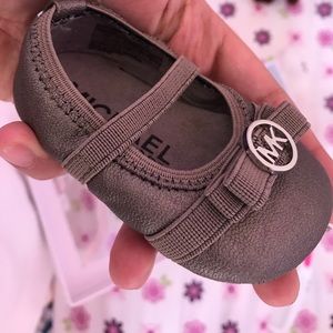 Michael Korea infant flats