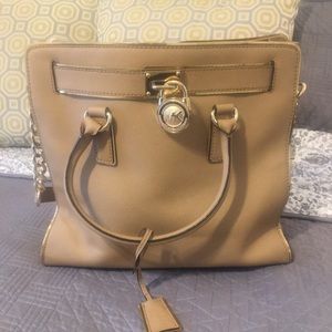 Michael Kors HAMILTON SATCHEL OFFERS NOW AVAILABLE