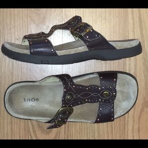 Womens Taos Leather Slides Sandals 9