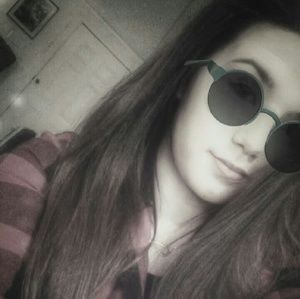 Meet your Posher, Marissa