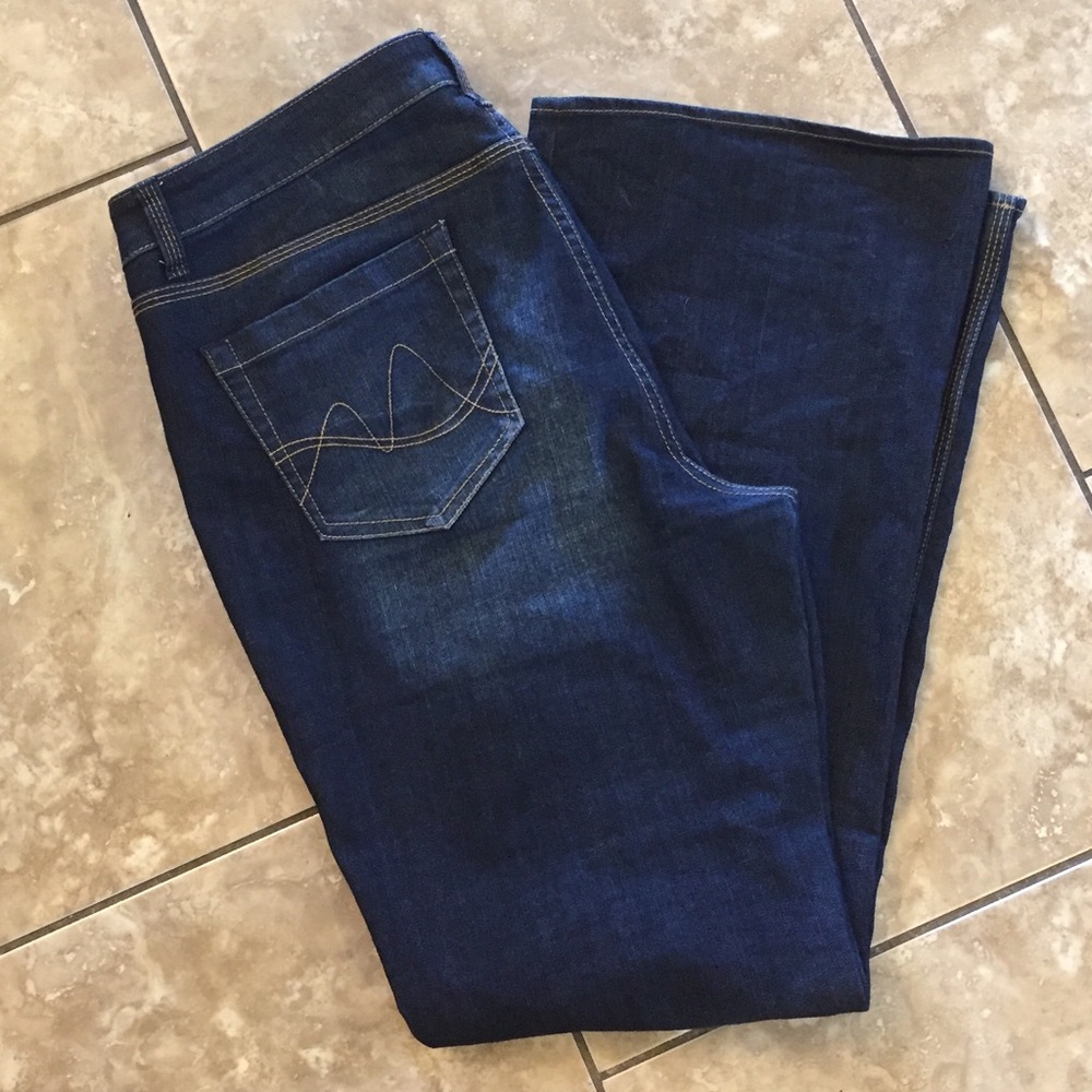 Curvy Jeans