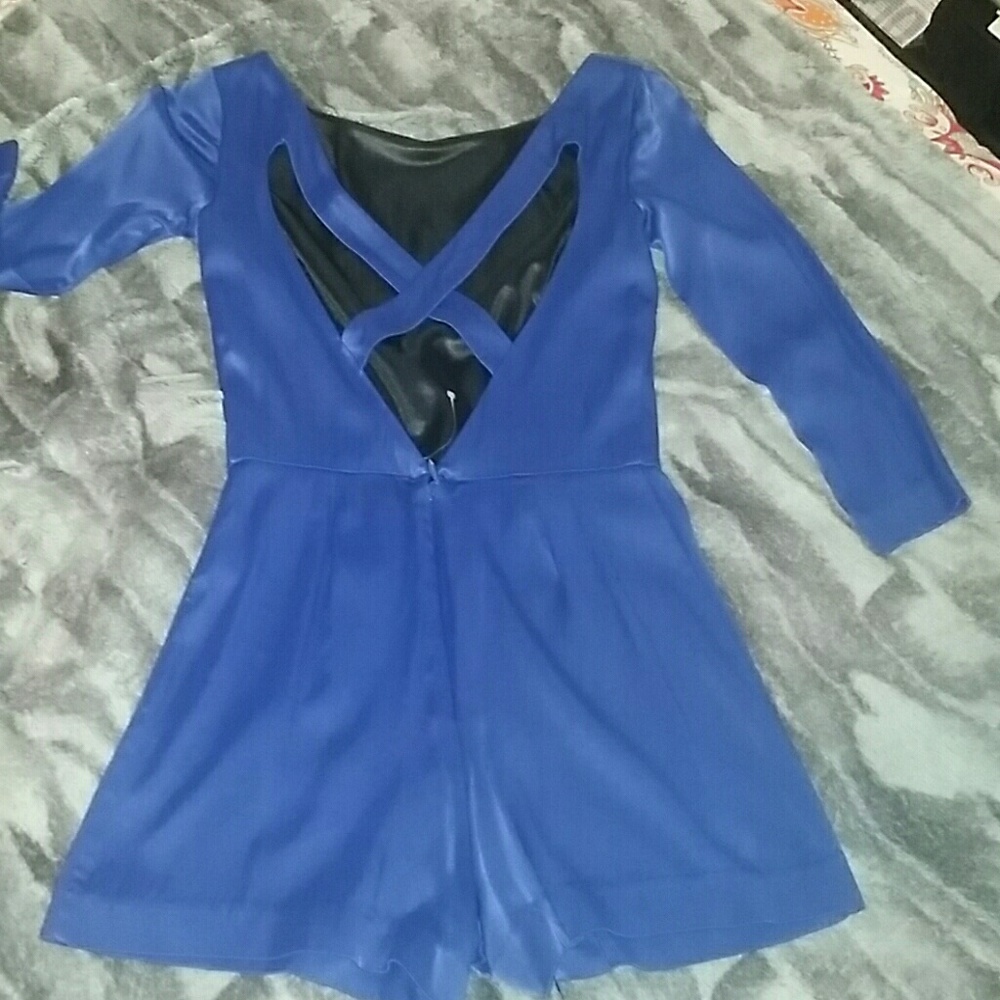 Bebe 00 Romper criss cross back blue