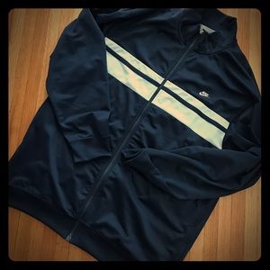 Men's Nike soft shell warmup jacket