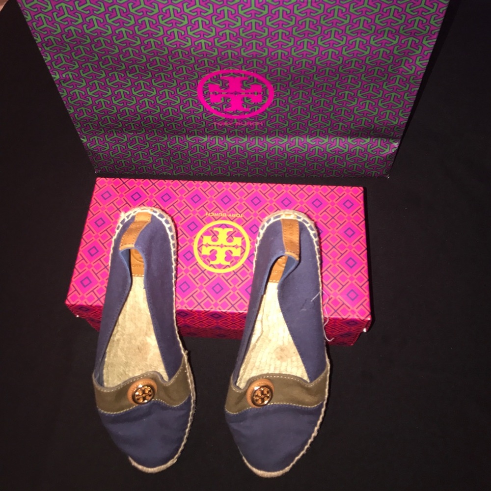 🔥Tory Burch navy and olive espadrilles