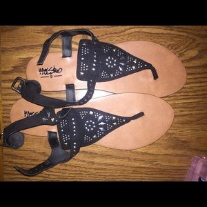 Two pairs of 8 sandals!