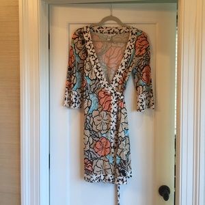DVF dress, size 6, very lightly worn