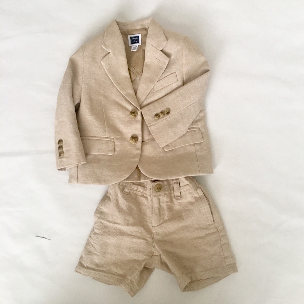 Janie and jack short suit.