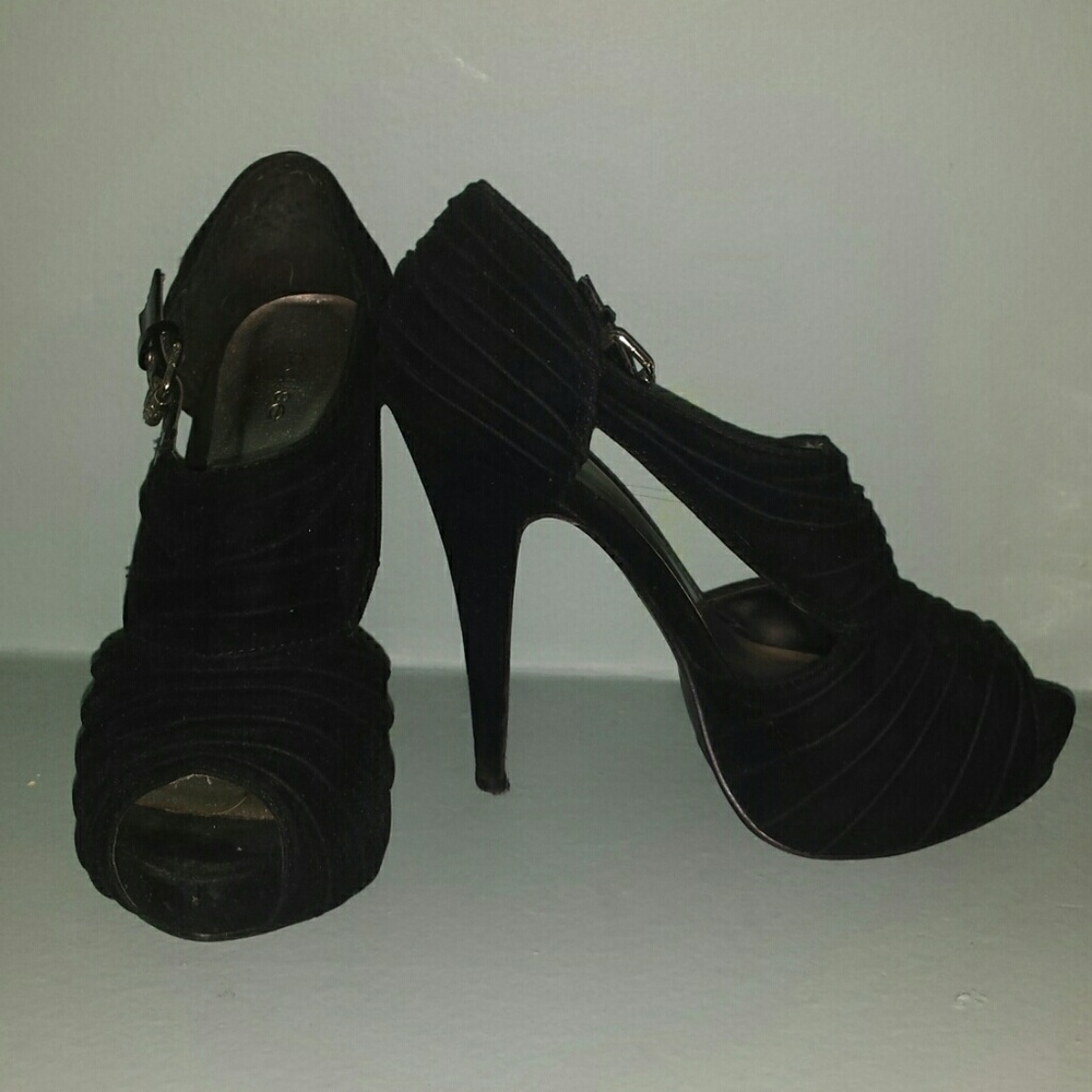 Black peep toe heels