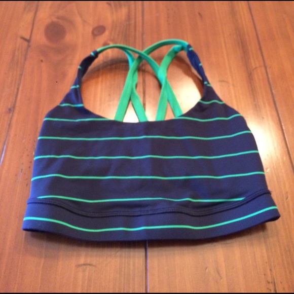 lululemon athletica Tops - Lululemon navy & green energy bra top sz 4