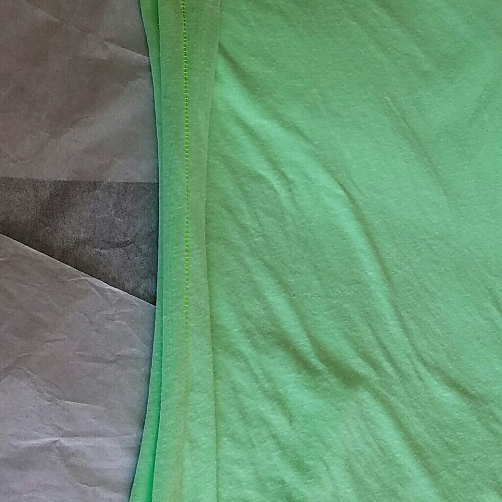 AMERICAN EAGLE OUTFITTERS TEE - Picture 5 of 8