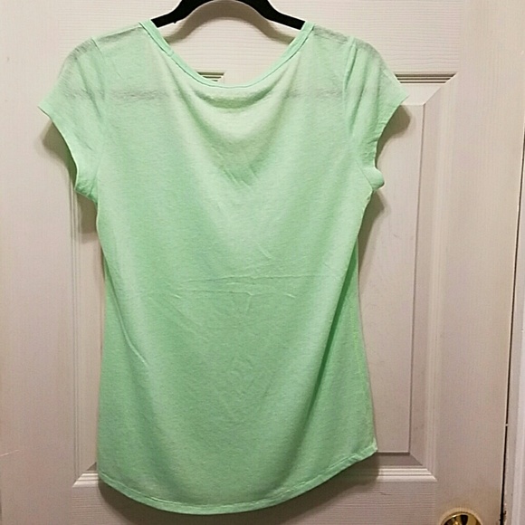 AMERICAN EAGLE OUTFITTERS TEE - Picture 2 of 8