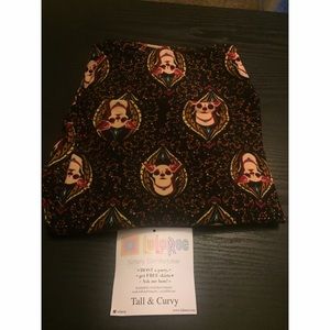 LuLaRoe Tall & Curvy Chihuahua Leggings